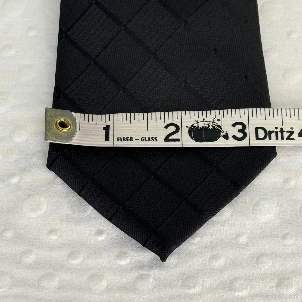 Hi-Tie Men's 100% Silk Classic Jacquard Black Necktie